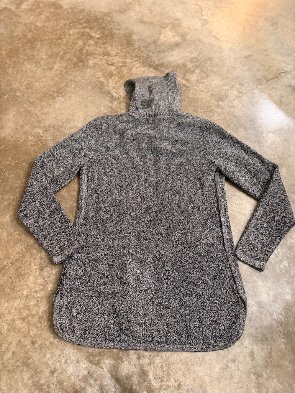 NWT Calvin Klein Cowl Neck Tunic Sweater Black White L Family Photos Holiday - Picture 2 of 9